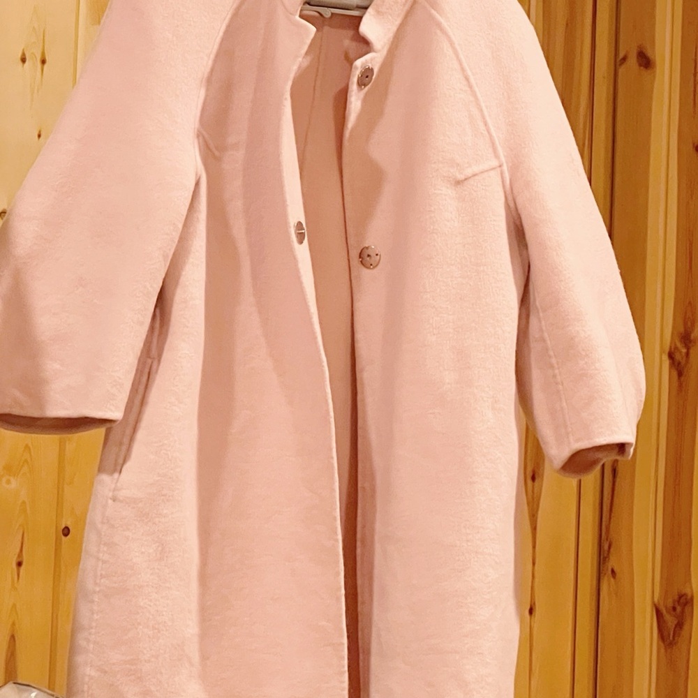 Elegant Pink short long sleeve  100% wool Coat